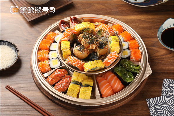 黑眼熊寿司掀起了特色小吃美食的热潮